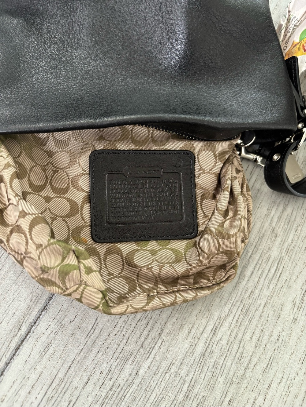 Coach vintage leather bag. Y2K mini legacy with silver hangtag in EUC. - Picture 9 of 12